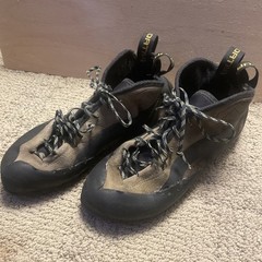 La Sportiva Original TC Pro Mens Size 10.5 M 43.5 EU Climbing Shoes Fresh Resole