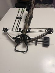 Kronicle Camouflage Crossbow with 4×32 Scope & 3 Carbon 20″ Crossbolt Arrows