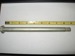 Minibike axle or steering bolt 9» long X 15mm – 18 tpi unknown application nos