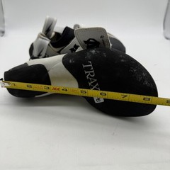 Evolv Zenist Pro LV Rock Climbing Shoes Size Womens Size 4? 5? Gray Read Descrip