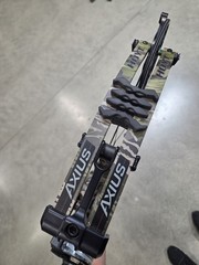 USED Hoyt Axius #3 cam, RH, Camo, 50-60lbs, 28″-30″