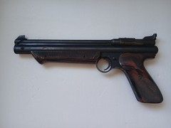 MODEL 1300 VINTAGE CROSMAN MEDALIST II 22 CAL MULTI-PUMP PNEUMATIC PELLET PISTOL