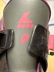 AstroBlade Rollerblade Size 8. Vintage In-Line Skates Astro Blade Black 70050080