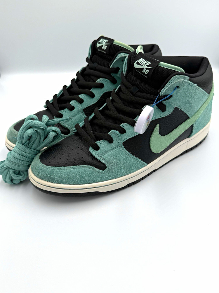 Nike SB Dunk Mid Pro Skateboarding Shoes Green/Black US 13 M