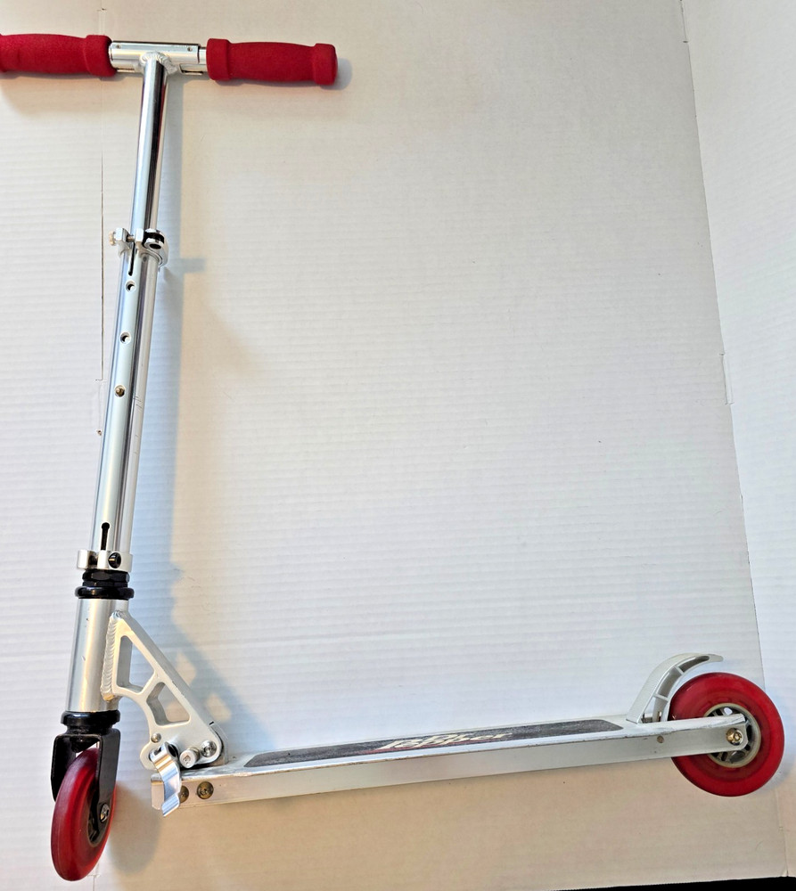 Vintage Dr Pepper Foldable Adjustable Kick Scooter Pre-owned
