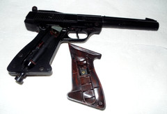 VINTAGE CROSMAN MODEL AIR PISTOL 454 .177 CAL. BB GUN READ!!!!