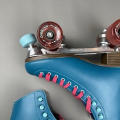 Riedell Womens Outdoor Roller Skates Quad Orbit Size 7 Lagoon Multi Blue Pink