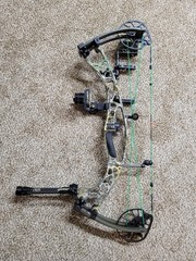 80# Hoyt Alpha X 30 fully loaded realtree riser wilderness limbs