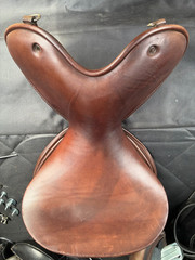 WOW Saddle 2013 Competitor brown size 1 STOCK / Bounty seat curved leather tree