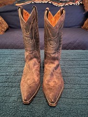 MENS SNIP TOE SANCHO BOOTS SZ 45..11 TO 11.5 CUBAN HEEL.