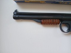 NOS VINTAGE BENJAMIN FRANKLIN MOD 137 PNEUMATIC AIR PELLET PISTOL W ORIGINAL BOX