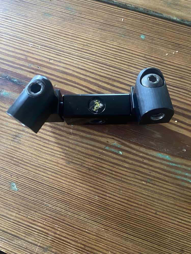 Bee Stinger Adjustable V Bar Mount