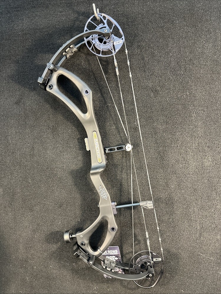2025 PSE MACH 30 DS Black EC2 Cam 24.5”-30” DL 60-70lb RH Compound Bow