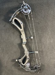 2025 PSE MACH 30 DS Black EC2 Cam 24.5”-30” DL 60-70lb RH Compound Bow