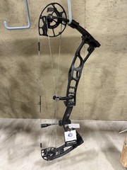 NEW ELITE HUNTER 33 BOW right hand 23.5″-30.5″ 70lbs BLACK