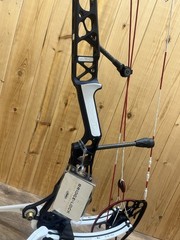 Mathews ARC 30 1776 Special Edition