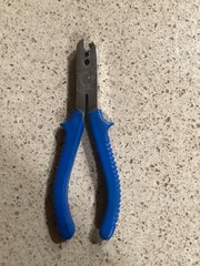 The Game Tracker Blue Handle Hunting Tool-Bow Nocking Archery Tool Pliers-BH36