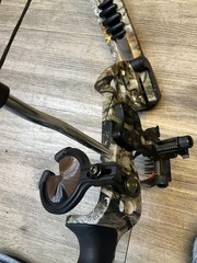 Predator Archery Raptor 34″ Compound Bow Right Hand PSE 5‑Pin Excellent