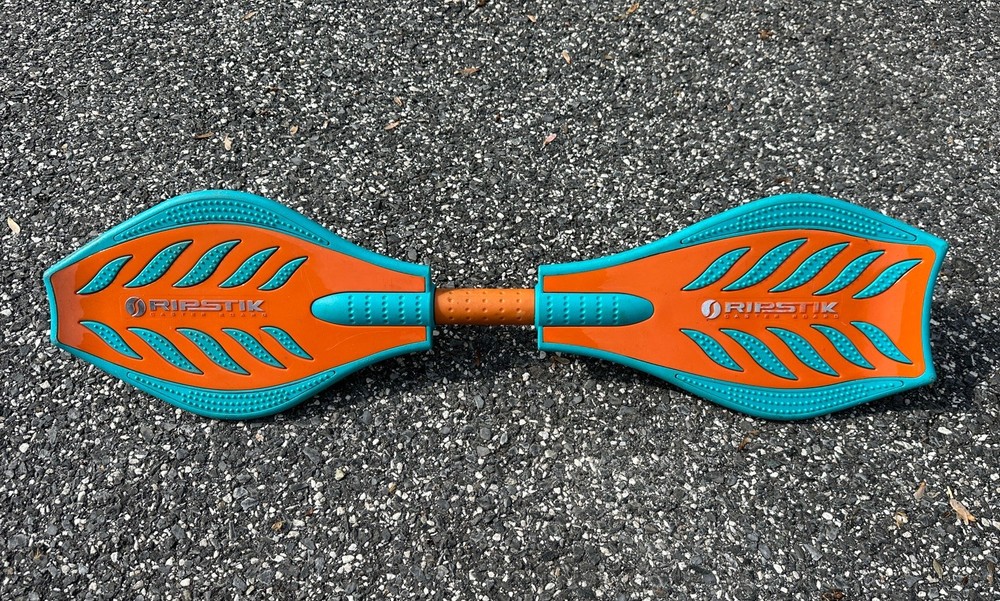 Razor RipStik Classic Board Carving Skateboard 360° Wheels Kids Blue Orange