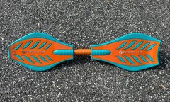 Razor RipStik Classic Board Carving Skateboard 360° Wheels Kids Blue Orange