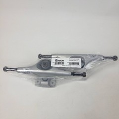 Tensor Mag Light Lo Skateboard Trucks 5.25 Silver Pair Lightweight Magnesium New