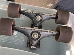 2 Gullwing 10″ & 50° Charger Neil Carver Skateboard Trucks Longboard