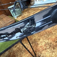 Vintage Martin Tiger Compound Bow, 50 pound draw weight, 27″ draw length, camo