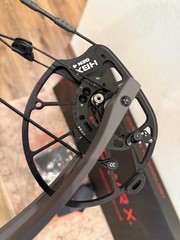 Hoyt RX-9 60 – 70lbs/25″ to 30″ Tombstone standard