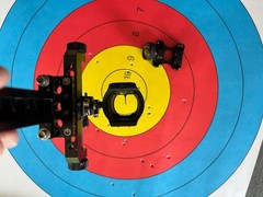 Archery: Right Hand Sureloc Surpeme Compound Sight Rail (UV3 scope not included)