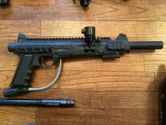 Tippmann US Army Carver One Paintball Gun + Precision Long Barrel Ninja CO2 Tank