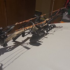 PSE Stinger Right Hand Compound Bow 60lb 29in Draw Camo/Black Accessories