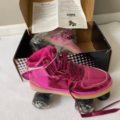 POPULAR Chicago pink skates” LIGHT UP” high Rebound Wheels Size4 USA NEW In Box