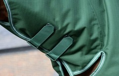 Saxon Defiant Green Horse Blanket – 1200D Standing Neck Lite