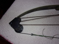 Bear Whitetail Hunter Vintage Green Camouflage Compound Bow