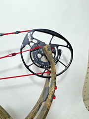 PSE Evolve 31 Compound Bow Package! 24.5-30″ 50-60#’s RIGHT HAND!