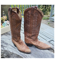 Dan Post Brown Leather Western Cowboy Boots, Pull-On, Embroidered Stitched Shaft