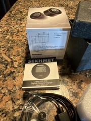 Sekhmet Digital Pressure Gauge 300 bar With Carbon Fiber Cover
