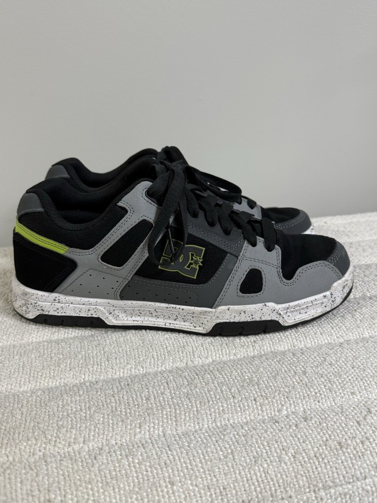 Men’s DC Stag Shoes Size 12, Gray W/ Lime Green Preowned Excellent