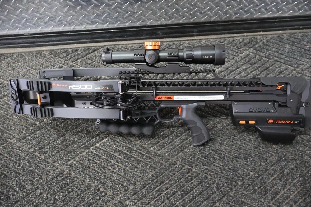 Ravin R500E Crossbow kit electric drive with 14 bolts case battery and charger