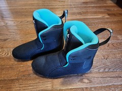BRAND NEW Rollerblade Women’s Lightning Liner 7-7.5W – Teal/Black