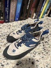Evolv Skyhawk Women’s Climbing Shoes Size US 6/EU 36