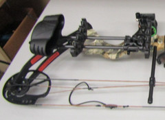 Bear Vast Compound Bow 20-30″ Draw Length 70lbs w/ sight, quiver + more