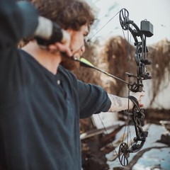 Ready to Hunt Compound Bow Kit for Adults – 0-70 lbs Draw Weight, No Bow Press
