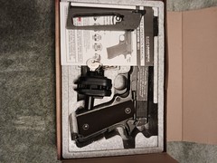 NRA Colt limited edition 1911 aged semi automatic co2 powered air gun.