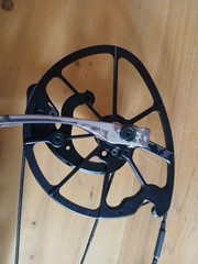 Prime Revex 2 camo limbs green riser, In excellent condition. Setup complete.