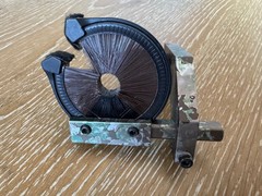 Carolina Archery Arrow Rest / WHISKER BISCUIT QS DELUXE Camo (Right Handed)