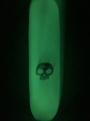 💀 ZERO x “3 SKULL BLOODY” Glow In The Dark Deck – 8.5” [ULTRA LIMITED RUN OF 5]