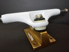 Thunder Rise Above Truck Set PHOENIX LIGHT White/Gold Size 148