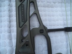 NICE Hoyt Stratos 36 Right Hand SVX #4B 29.5 Inch Draw 60 Lbs
