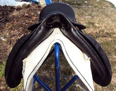 COLLEGIATE Dressage Saddle – 17″ Seat – GREAT! FREE Stirrups, Leathers, Girth